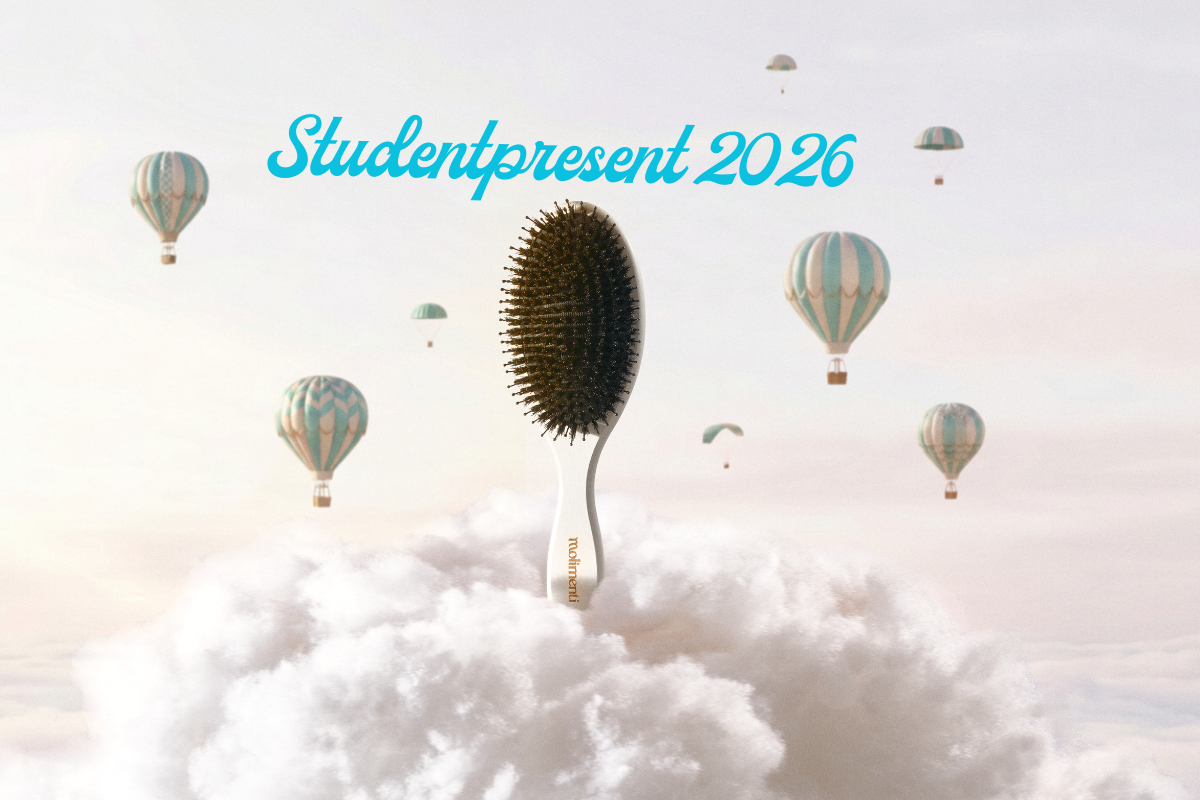 Studentpresent 2026 med Your Hair Brush, en uppskattad present för hårvård, hårhälsa och glansigt hår.